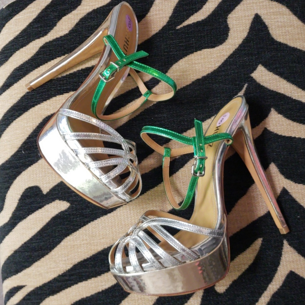 Schutz metallic strappy heels 8